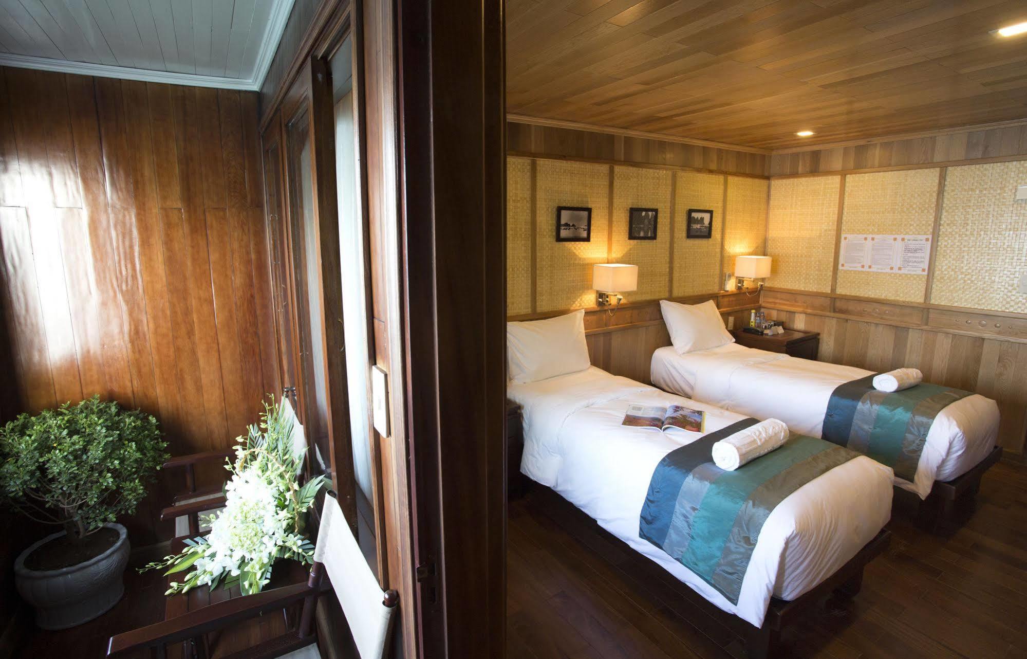 Bhaya Halong Cruises