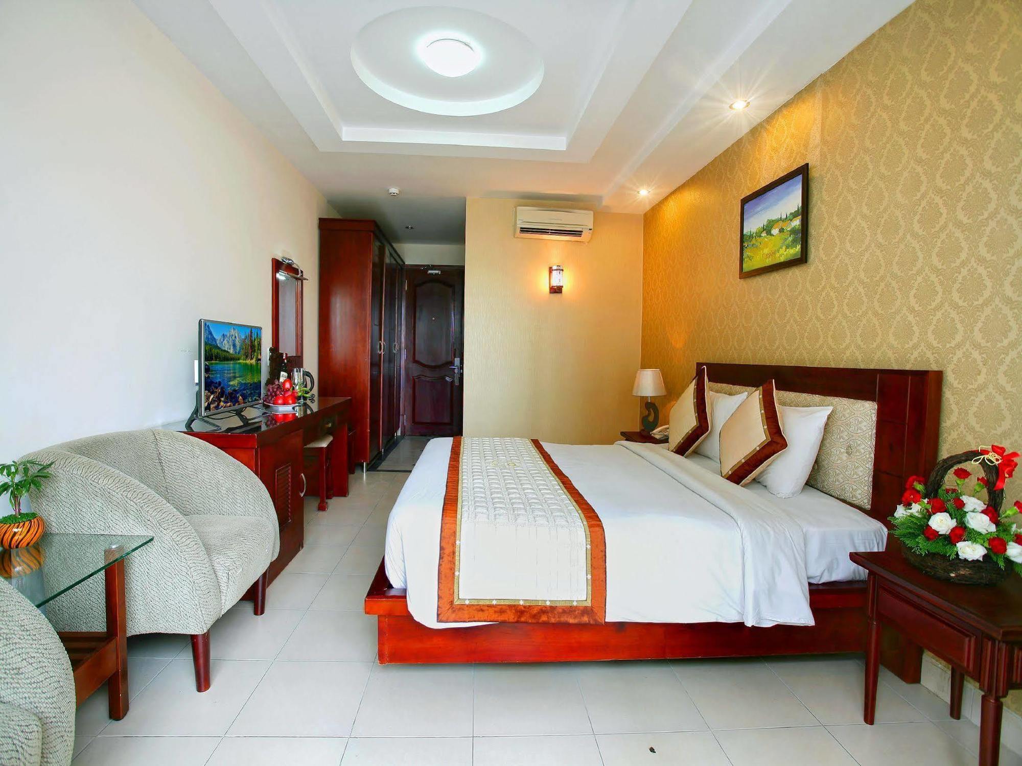 Sunny 3* Nha Trang