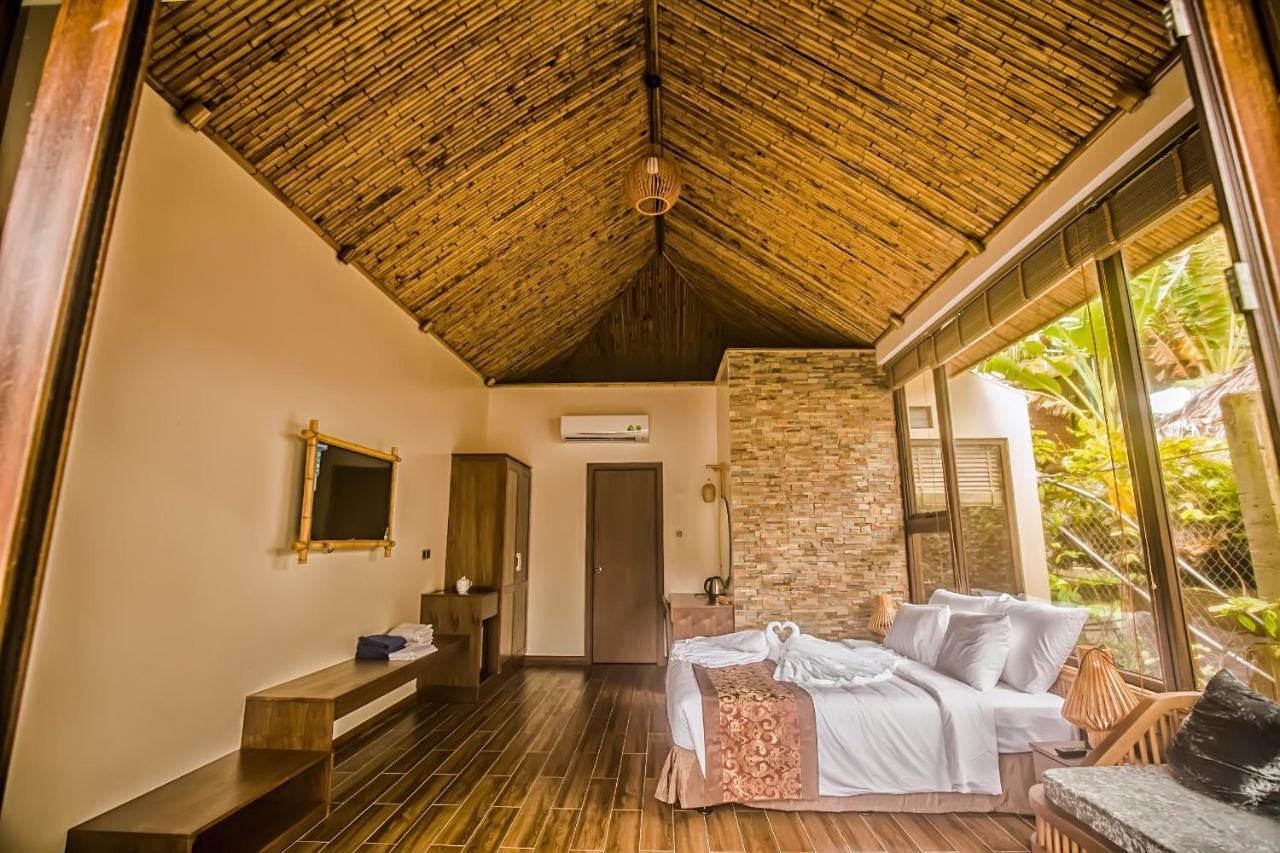 Coral Bay 3*