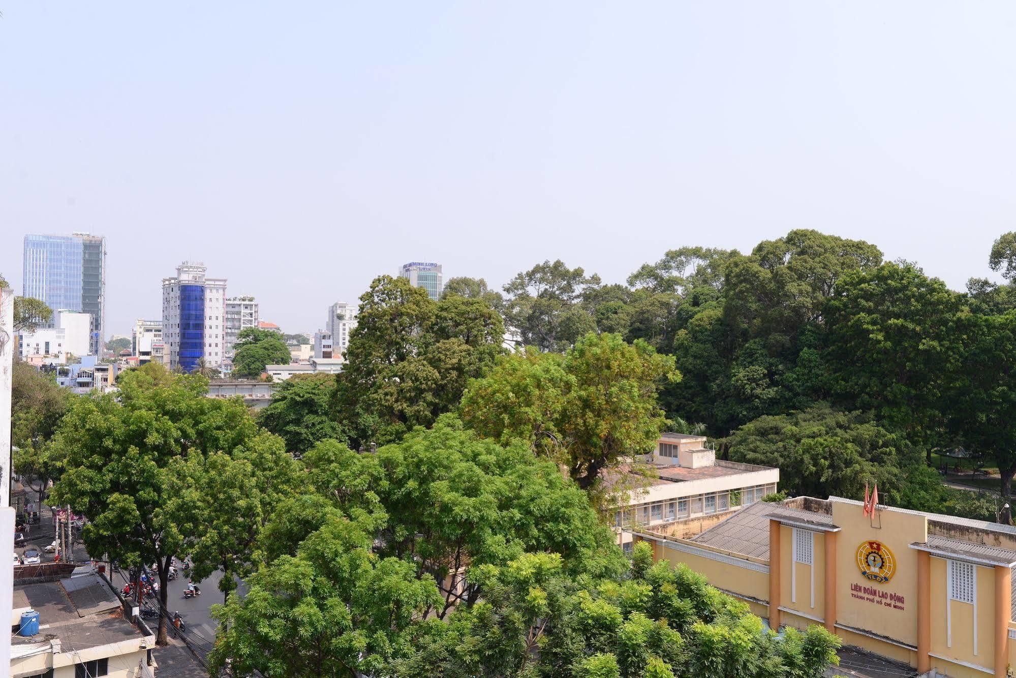 Rang Dong Ho-Chi-Minh-Stadt