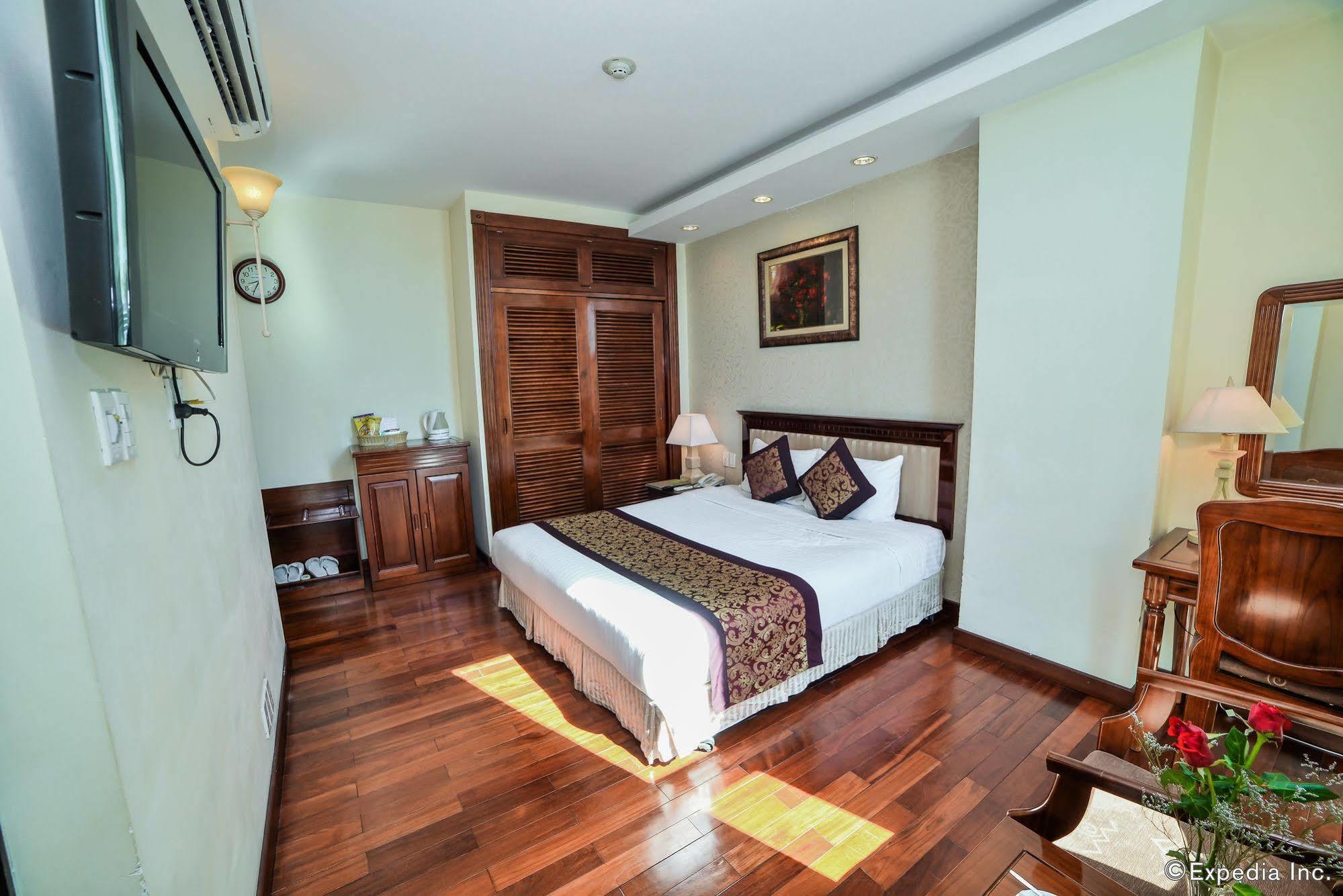 Sun River 3* Da Nang