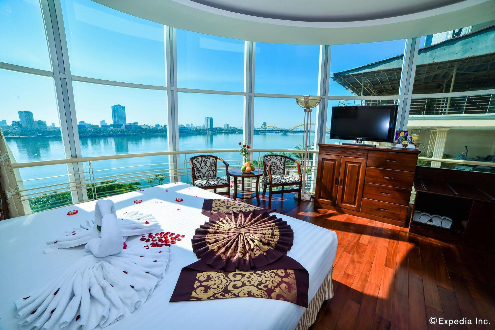Sun River Hotel 3*