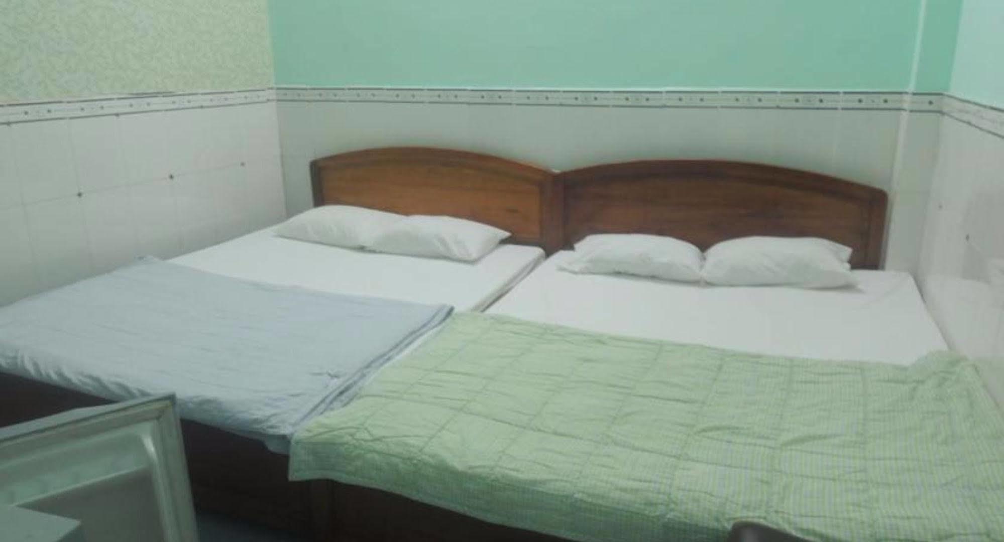 Hostel Nam Phuong *