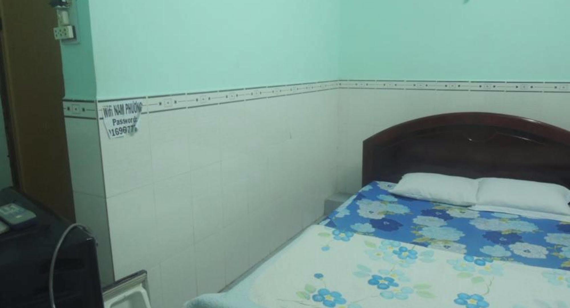Nam Phuong Hostel *