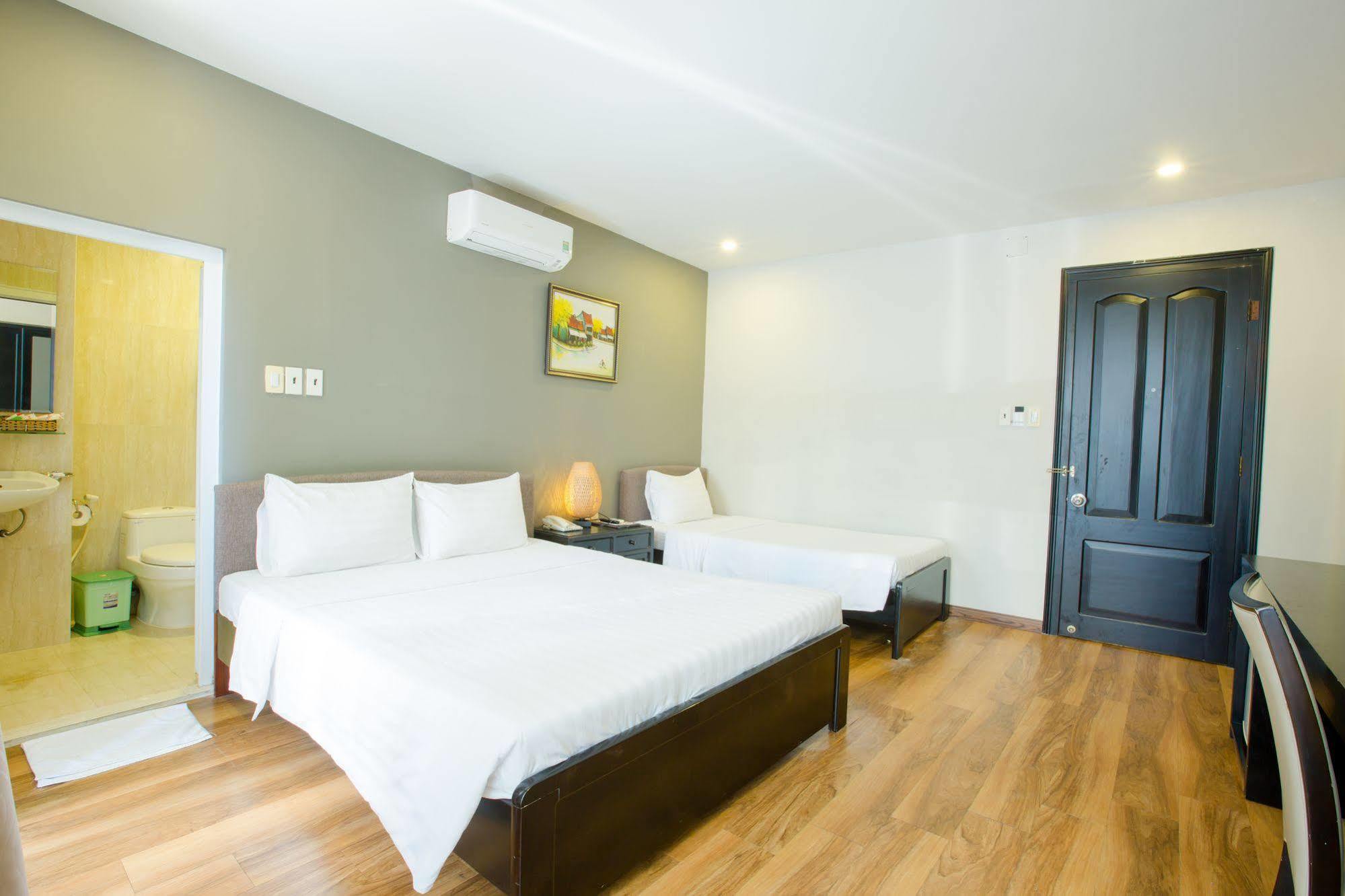 Sun Flower Hotel