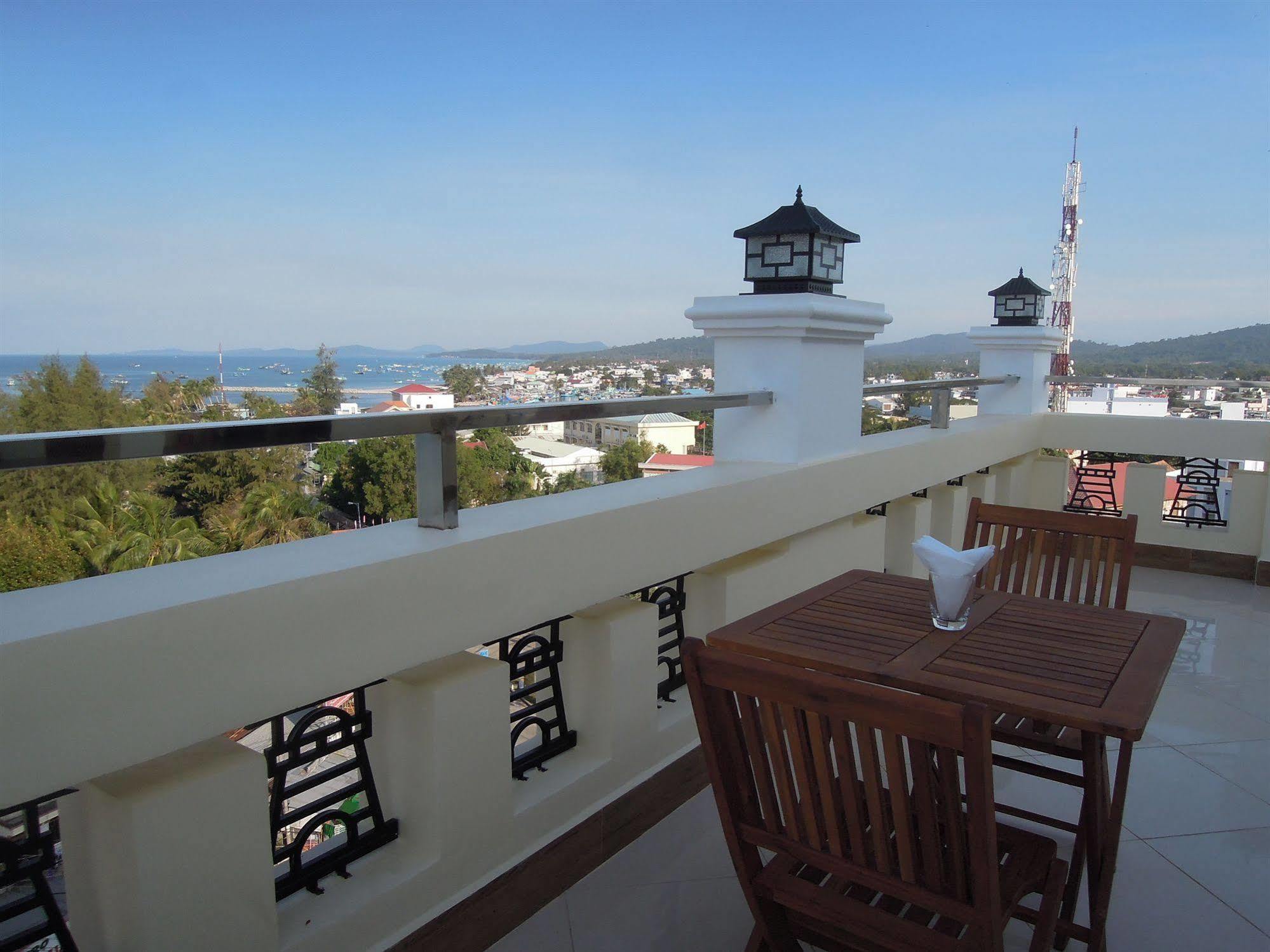 Gia Huy Hotel 3*