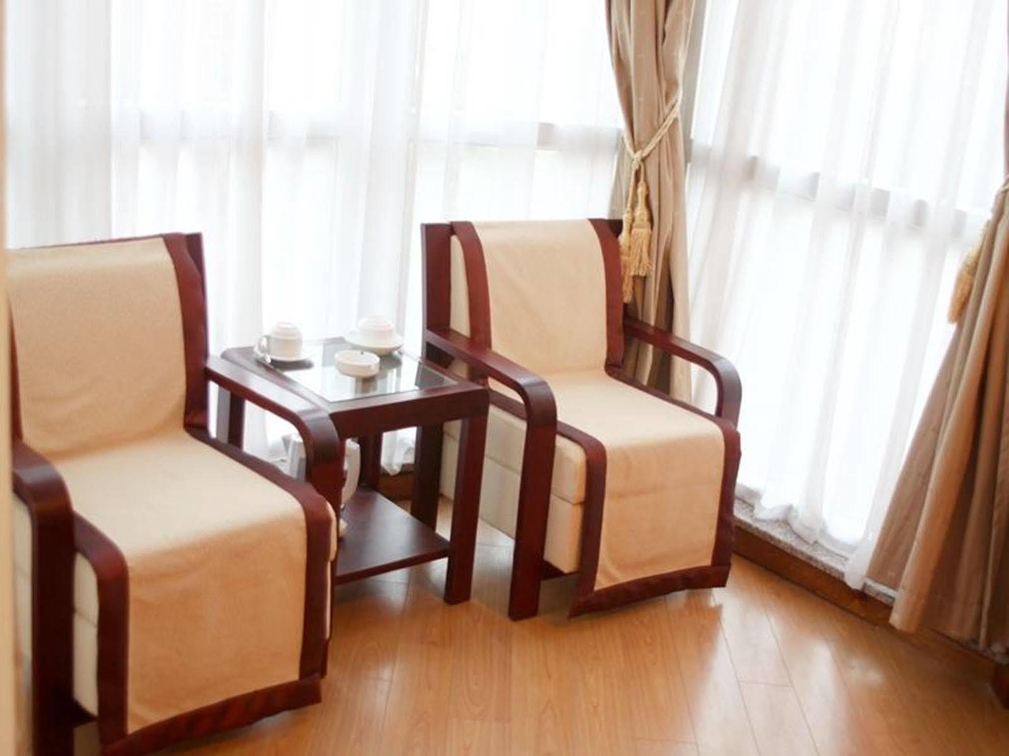 Hotel Camellia 4 2*