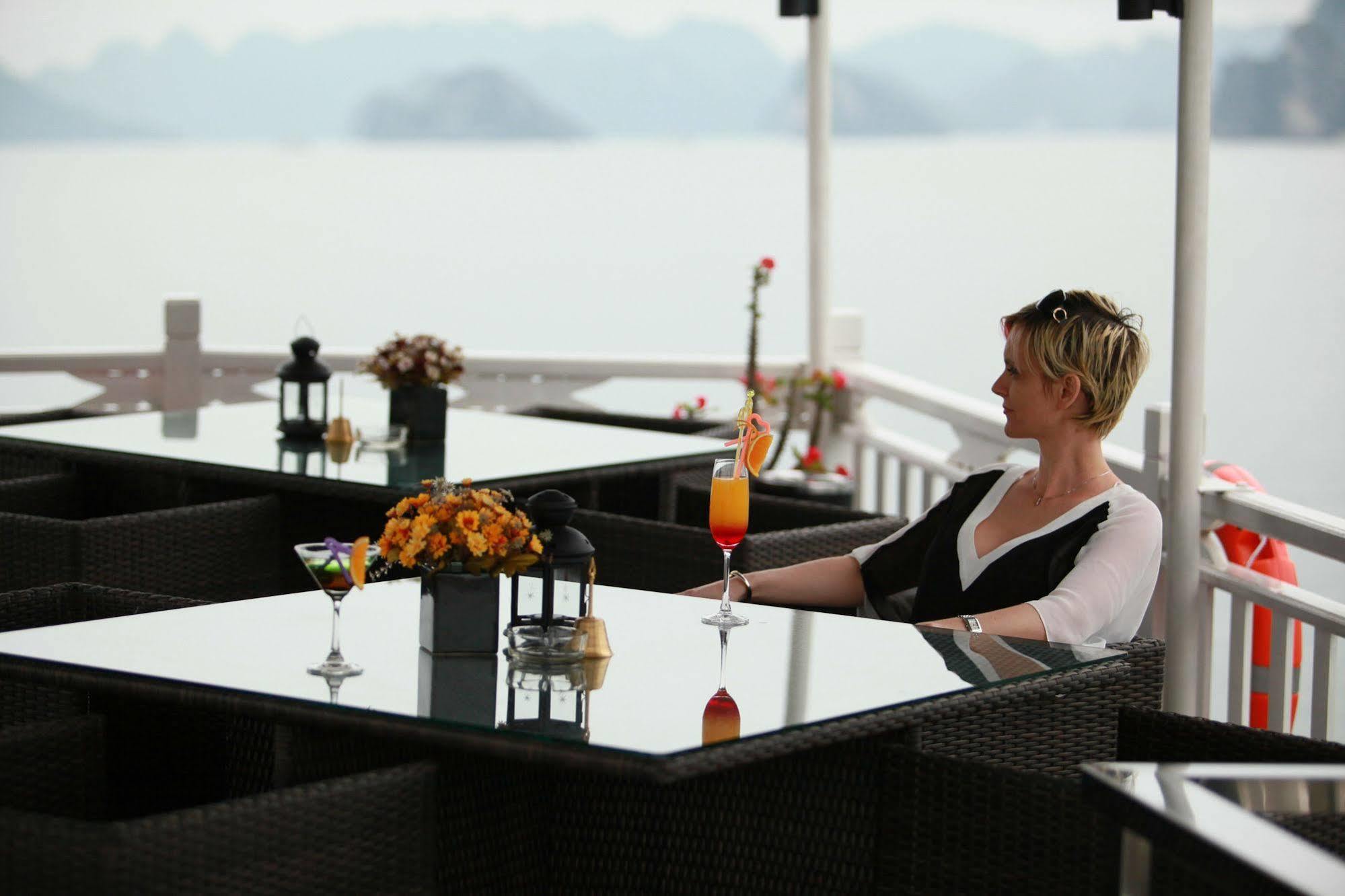Halong Phoenix Cruiser 4*