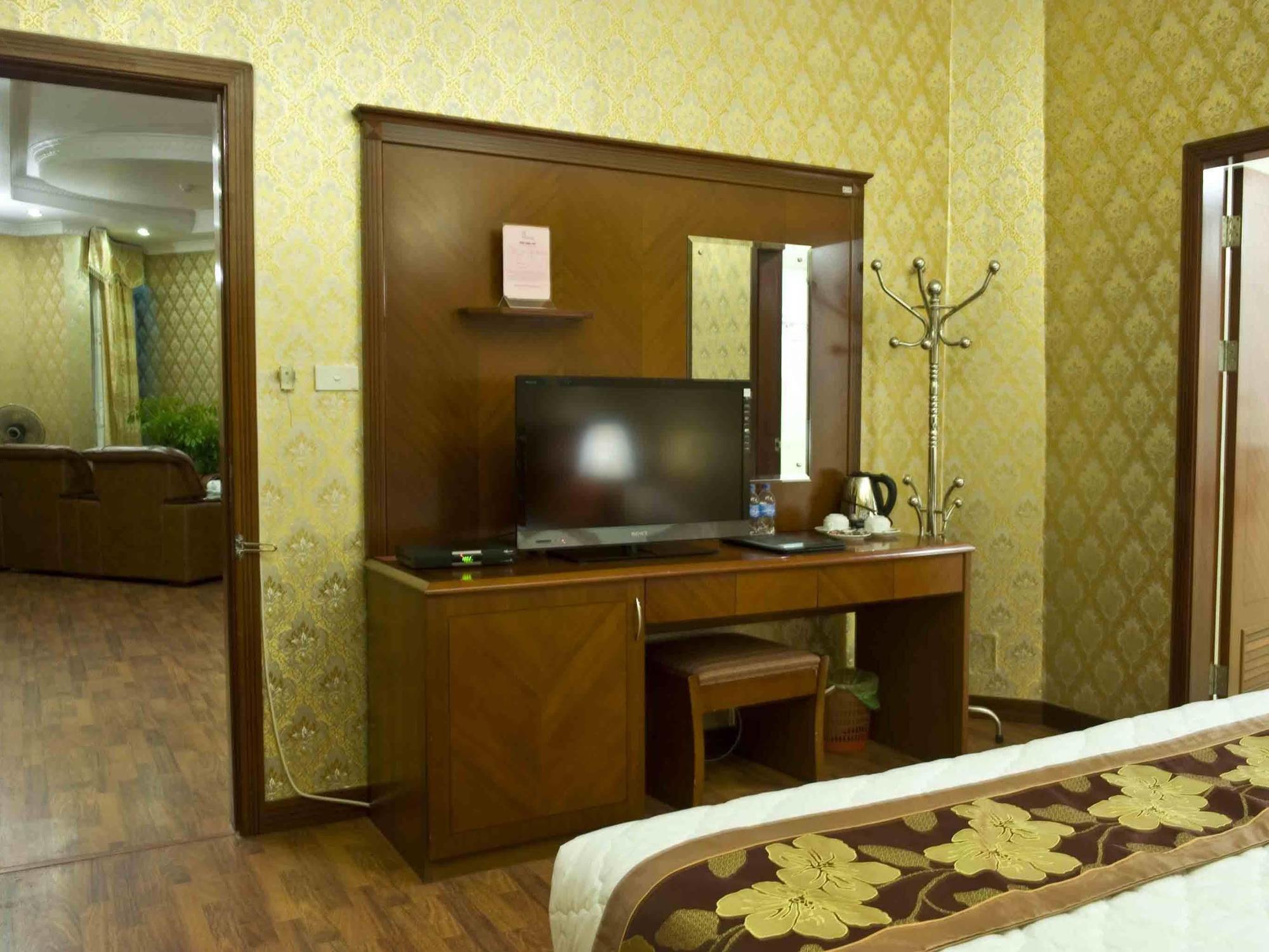 Hotel Crown 3*