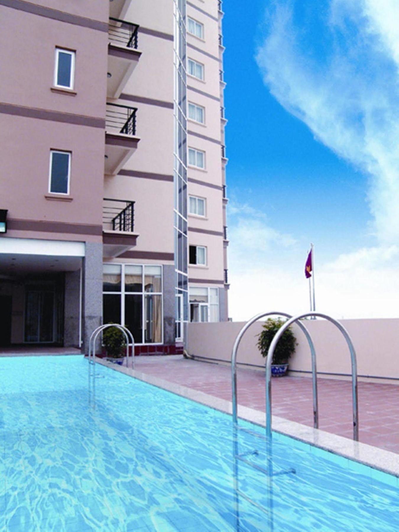 Hotel Crown 3*