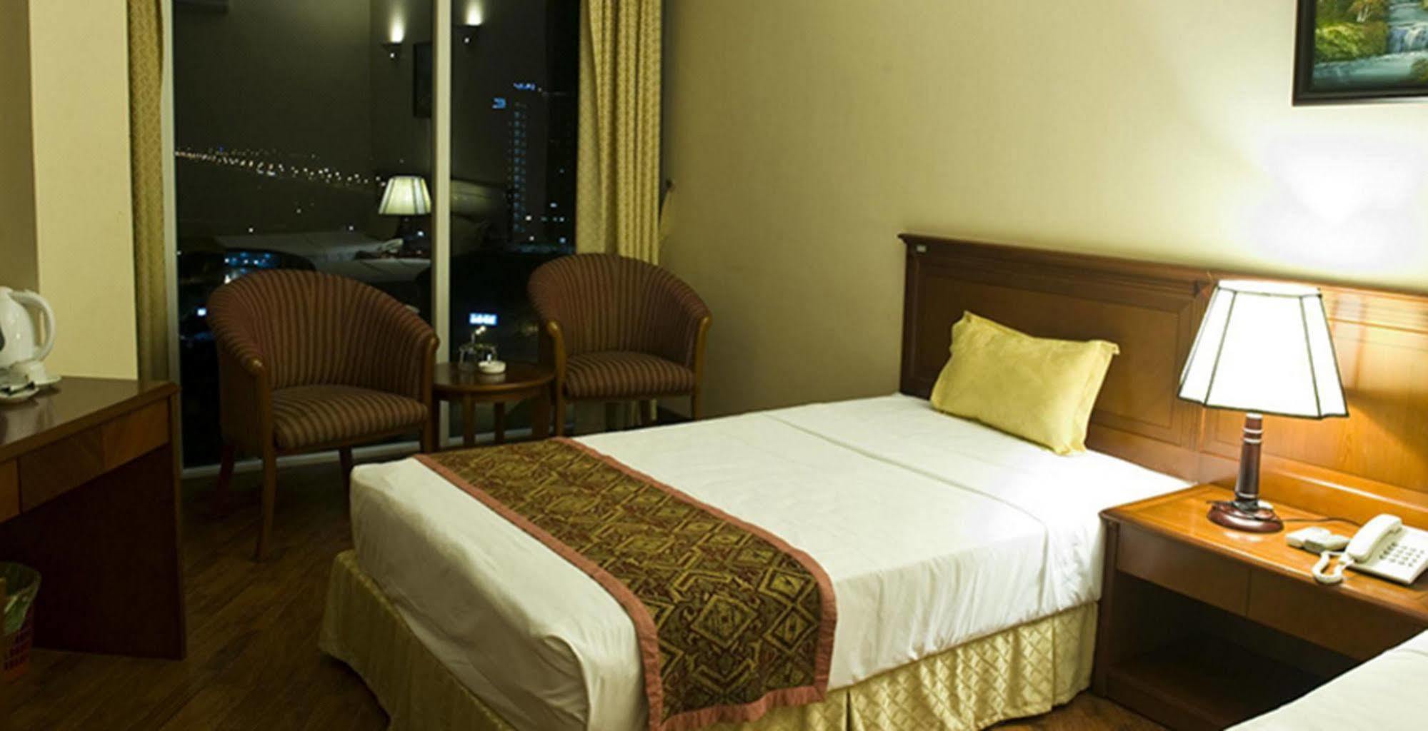 Crown 3* Ha Long