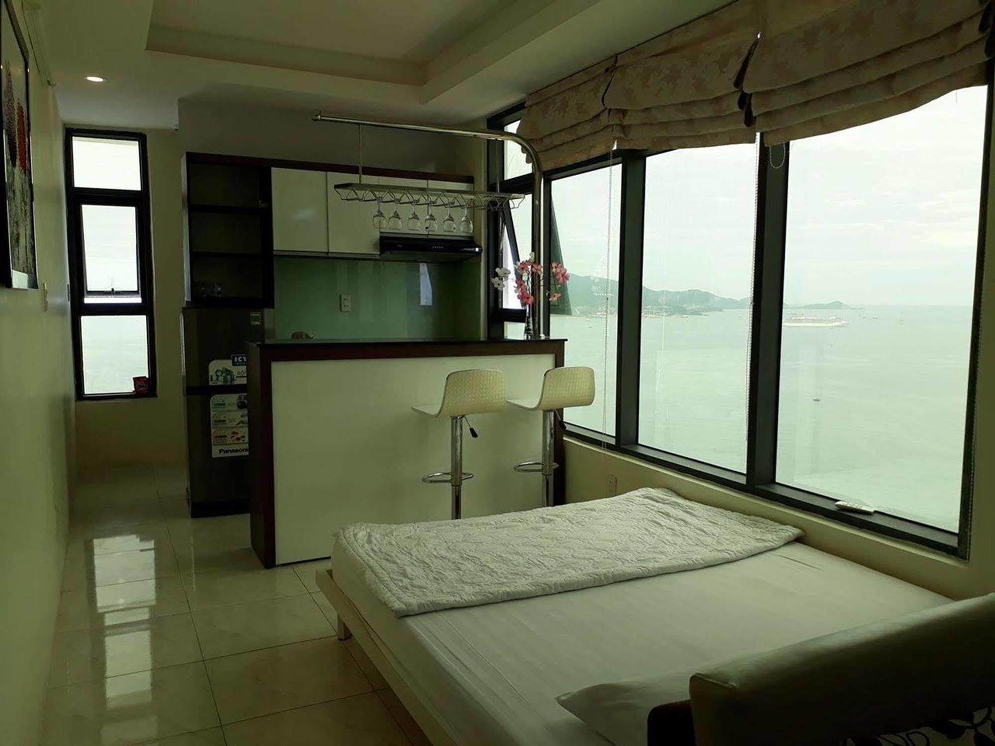 Front Hotel 3*