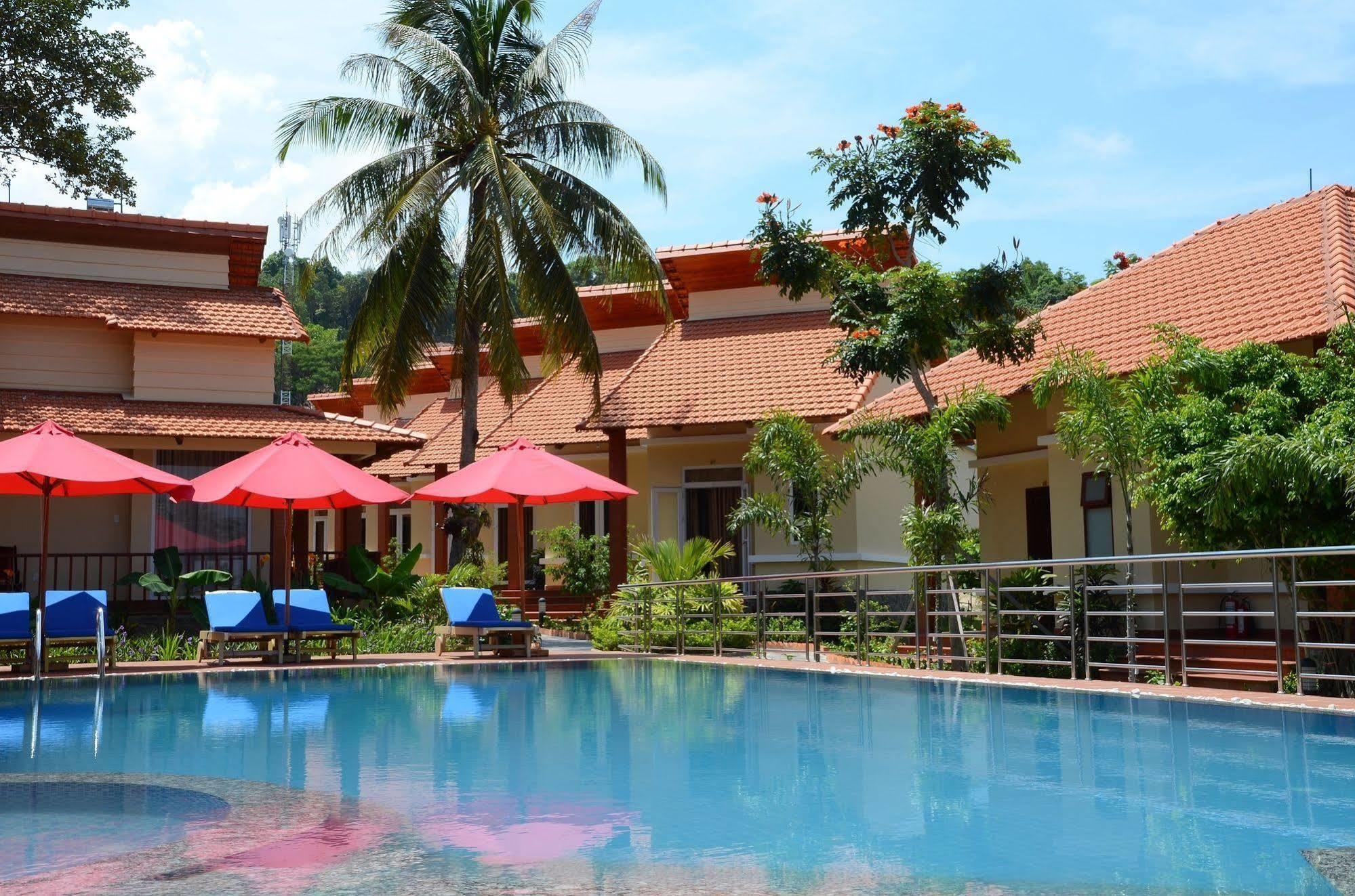 Castaways Resort