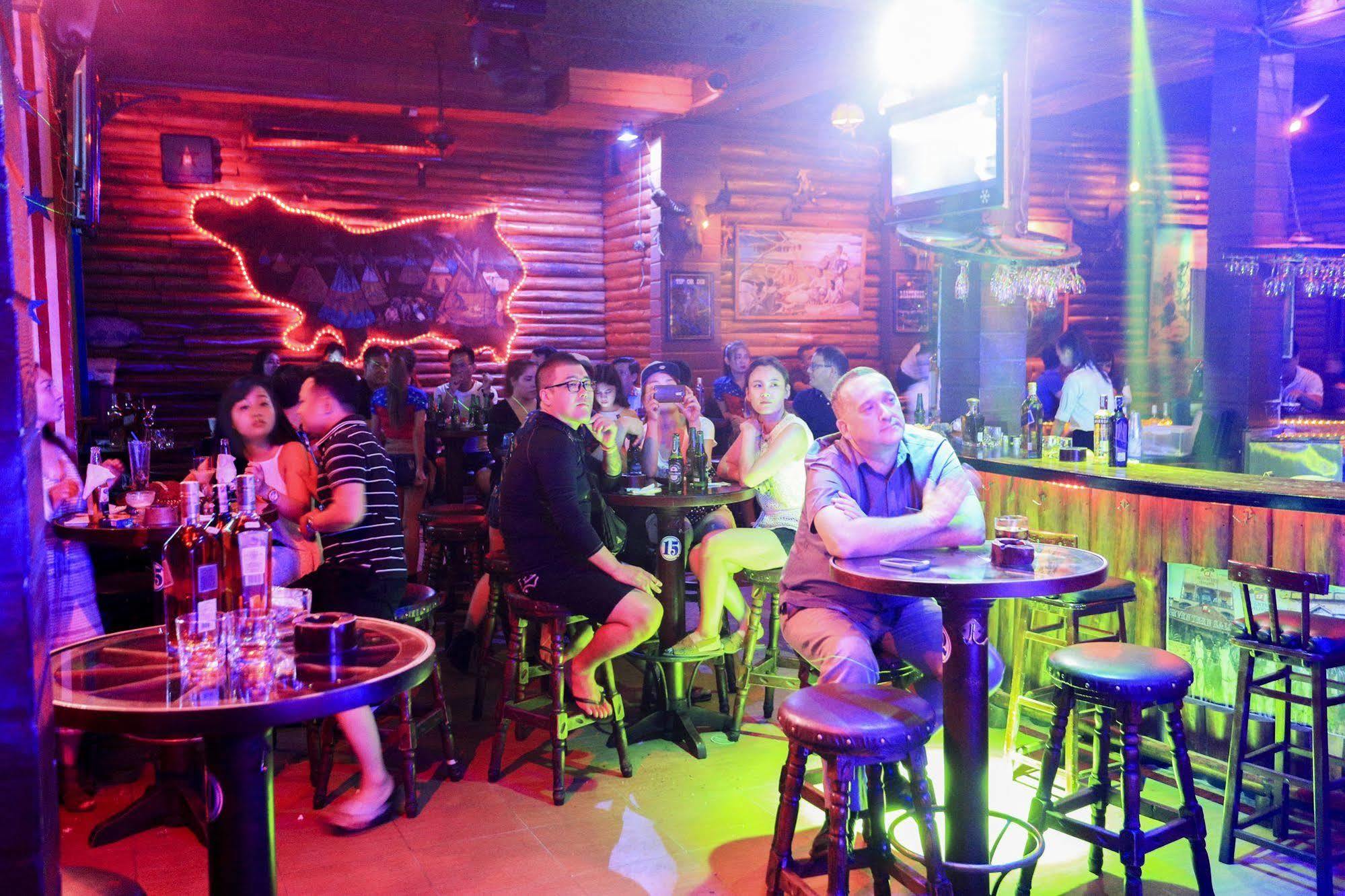 Hotel Seventeen Saloon Da Nang