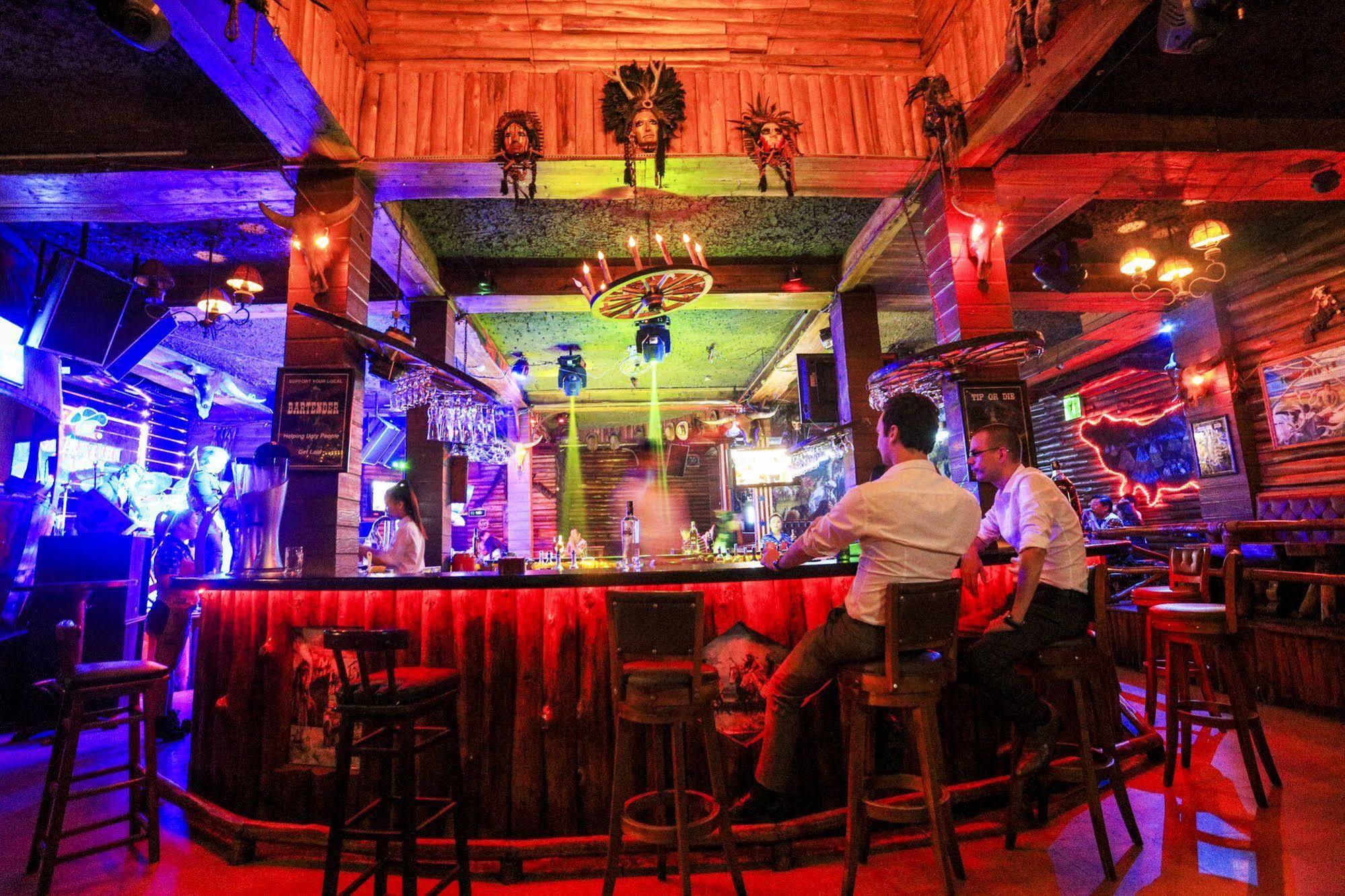Seventeen Saloon Hotel 3*