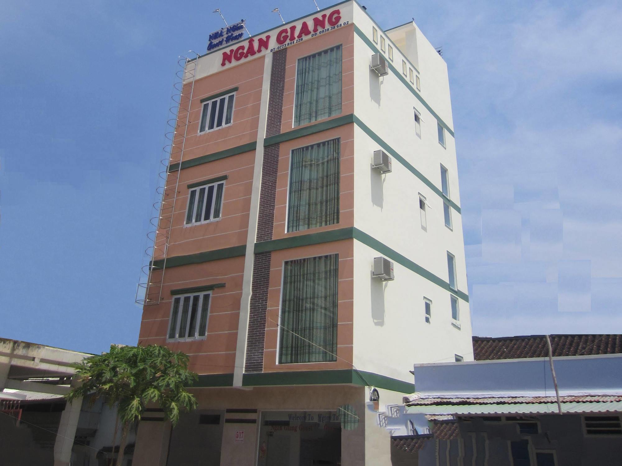 Ngan Giang 2*