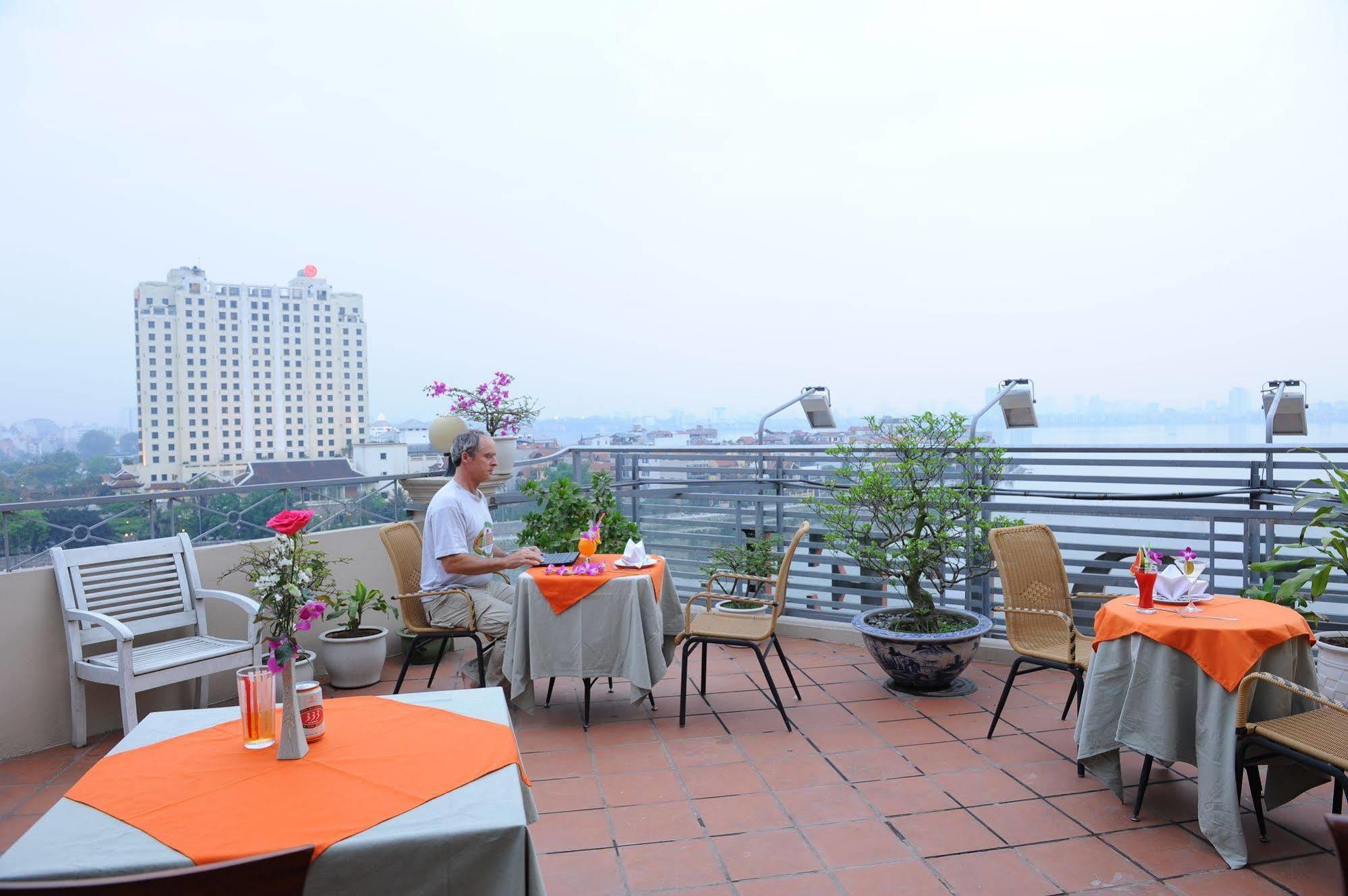 Paloma Hotel 3*