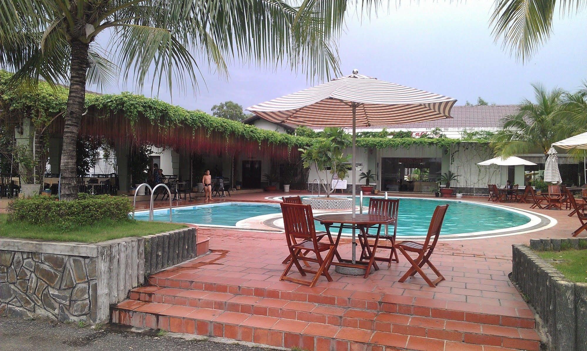 Sao Mai Resort 3*