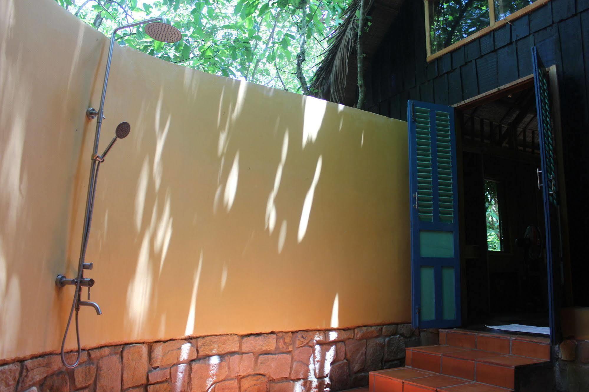 Freedomland Phu Quoc Hotel 2*