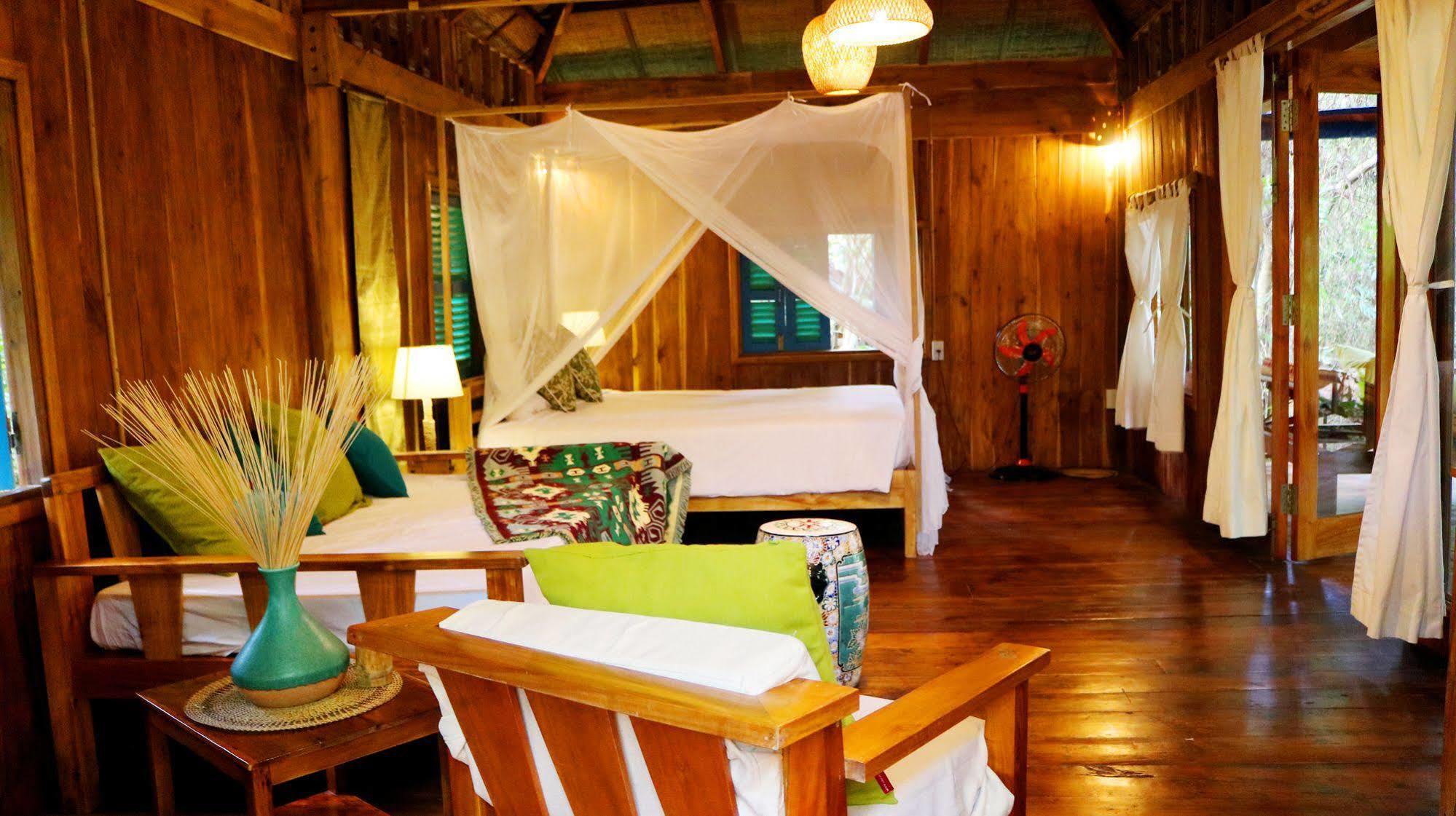 Freedomland Phu Quoc 2*