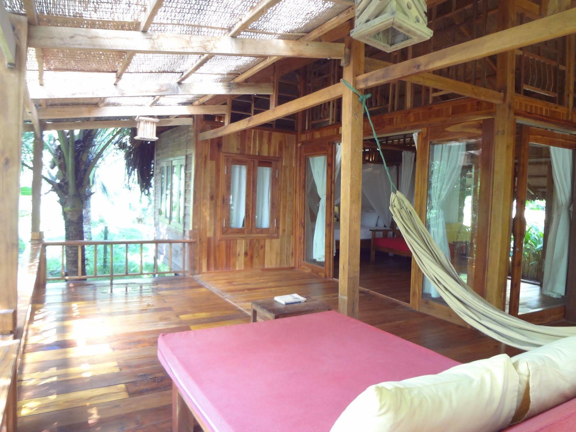 Hotel Freedomland Phu Quoc 2*