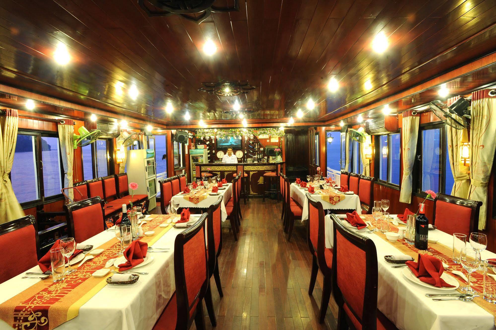 Hotel Rosa Cruise Halong 3*