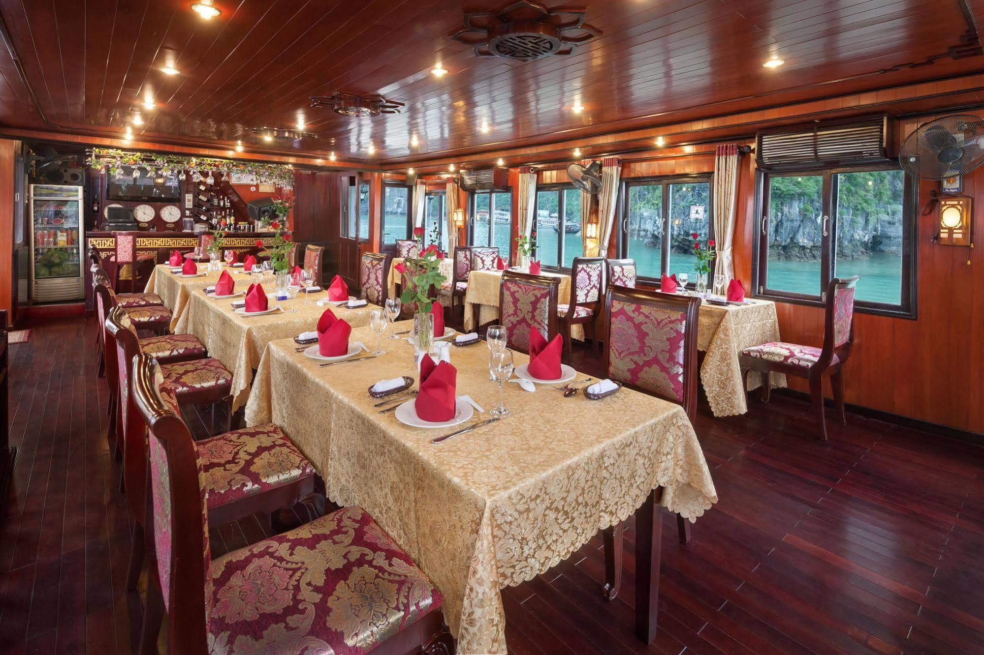 Hotel Rosa Cruise Halong 3*