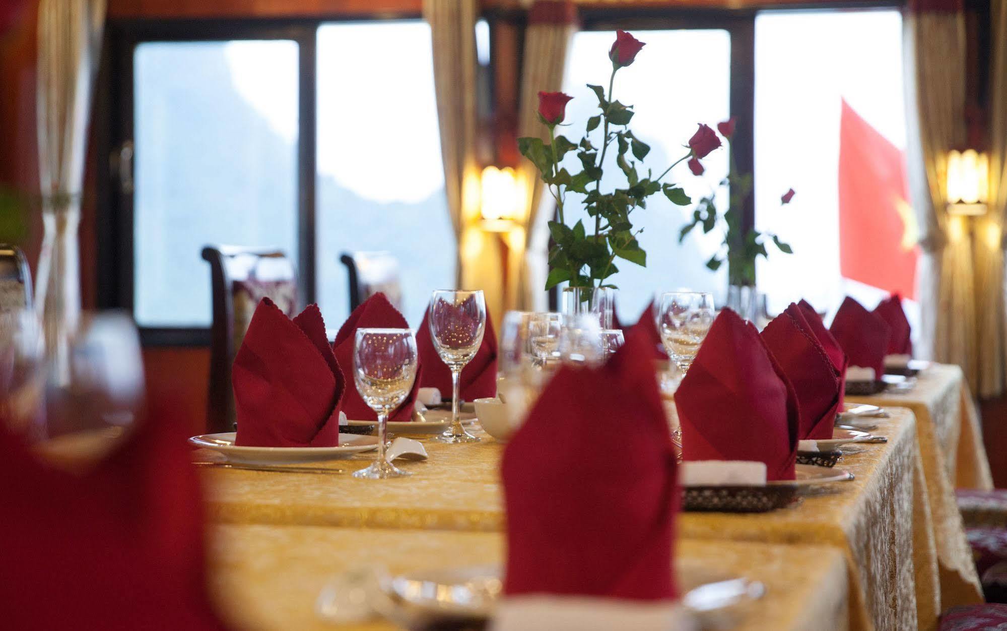 Rosa Cruise Halong Hotel 3*