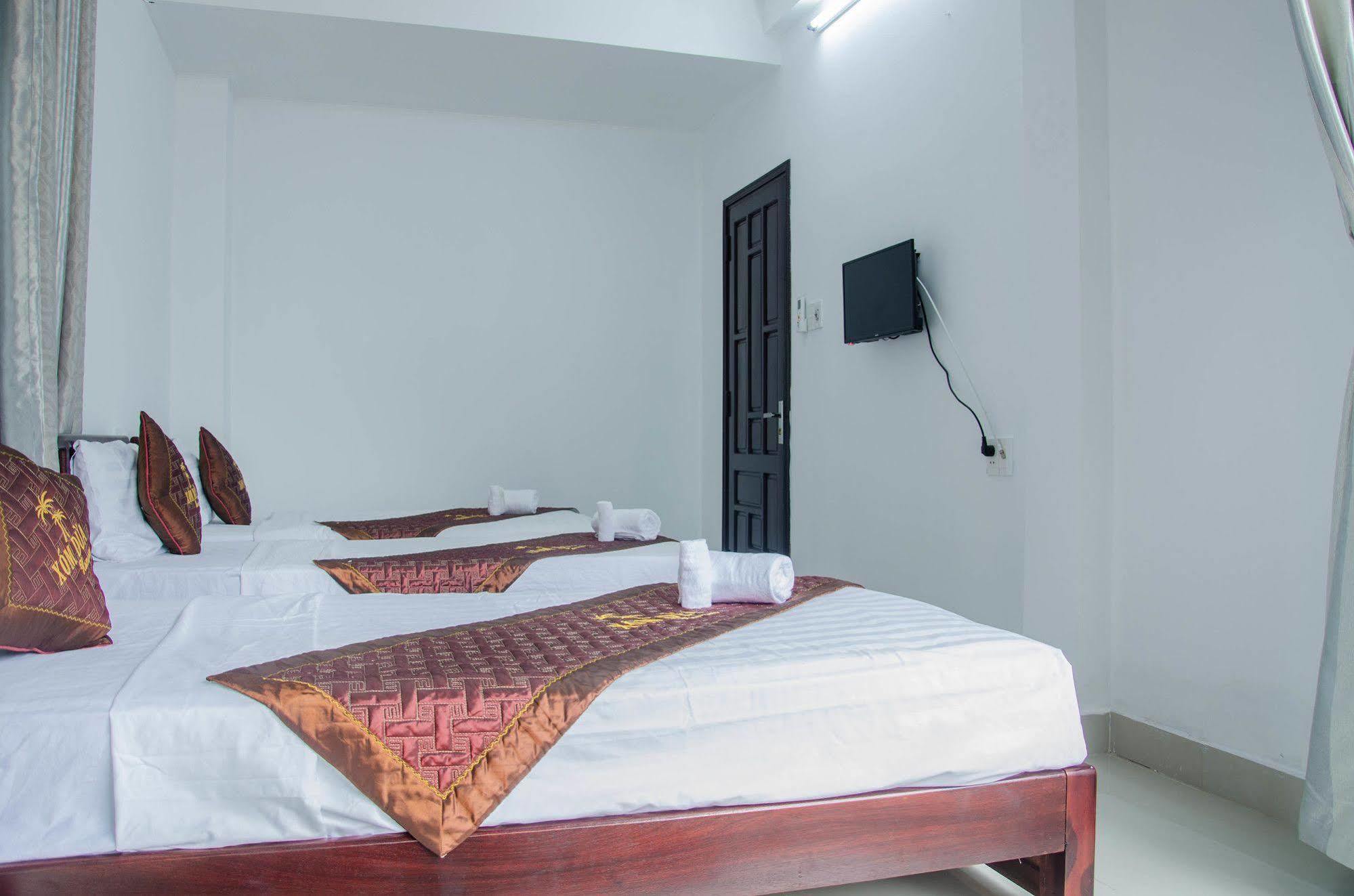 Xom Dua Hotel