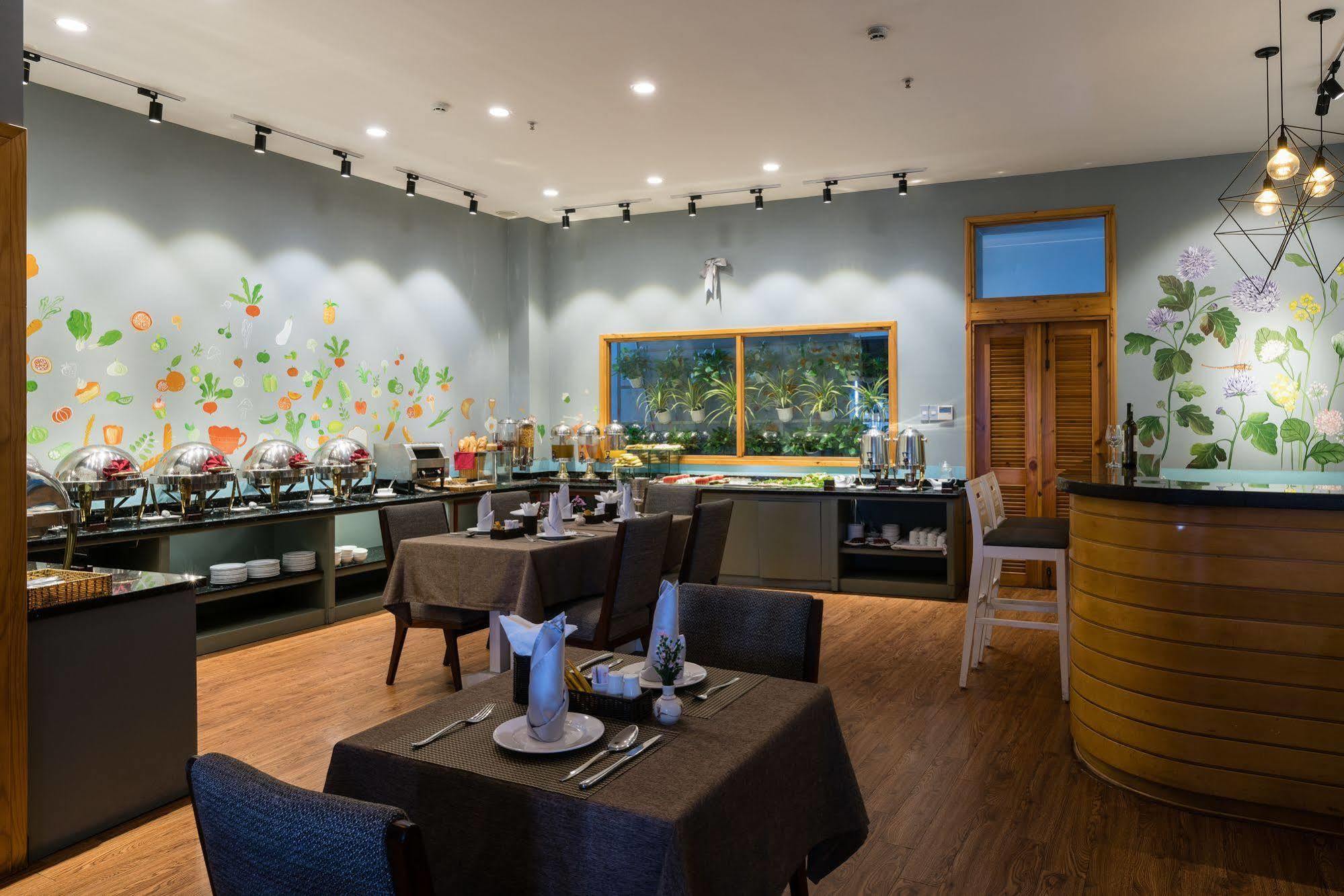 Khách sạn Asian Ruby & - 122f Bui Thi Xuan Street