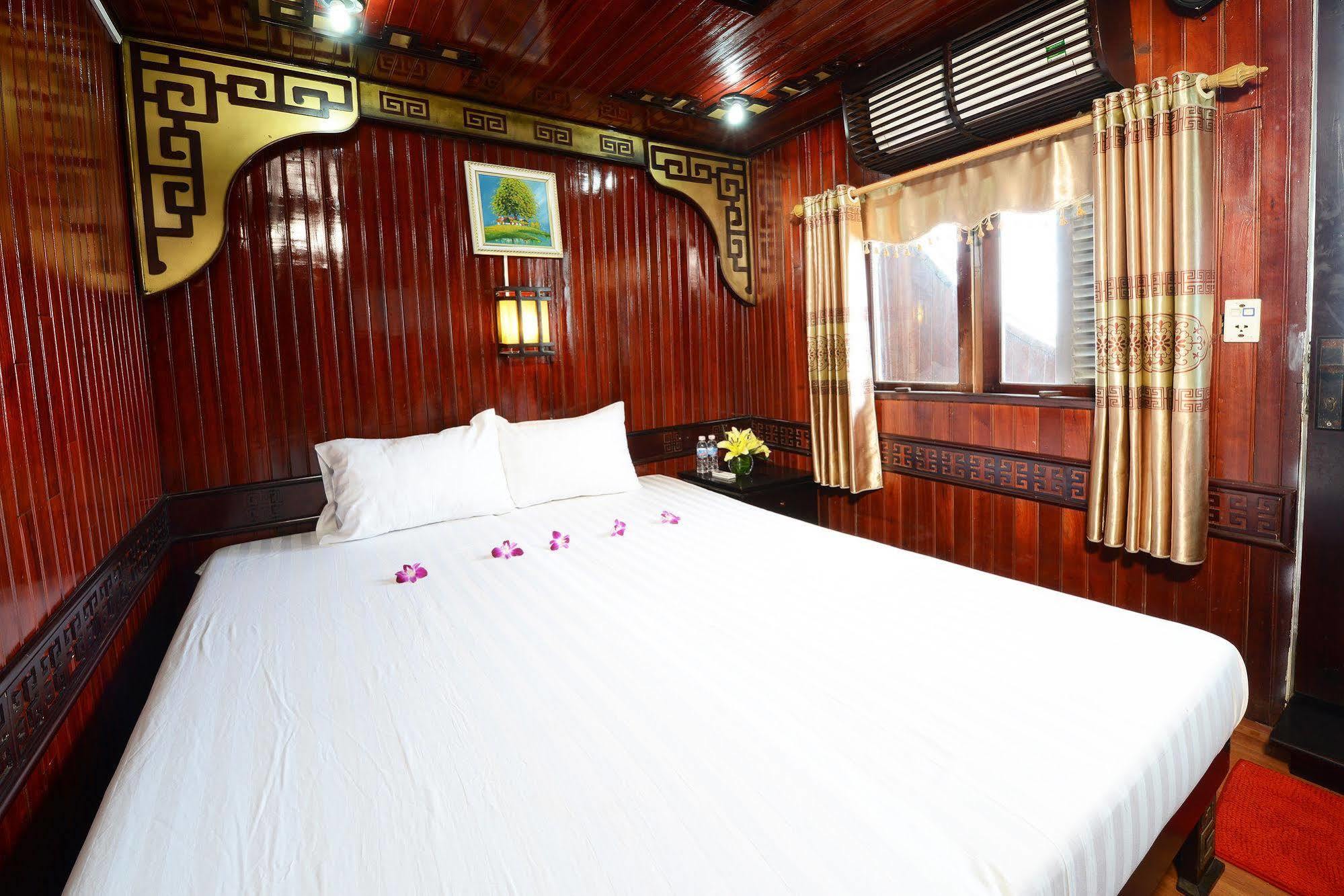 Imperial Cruises 3*
