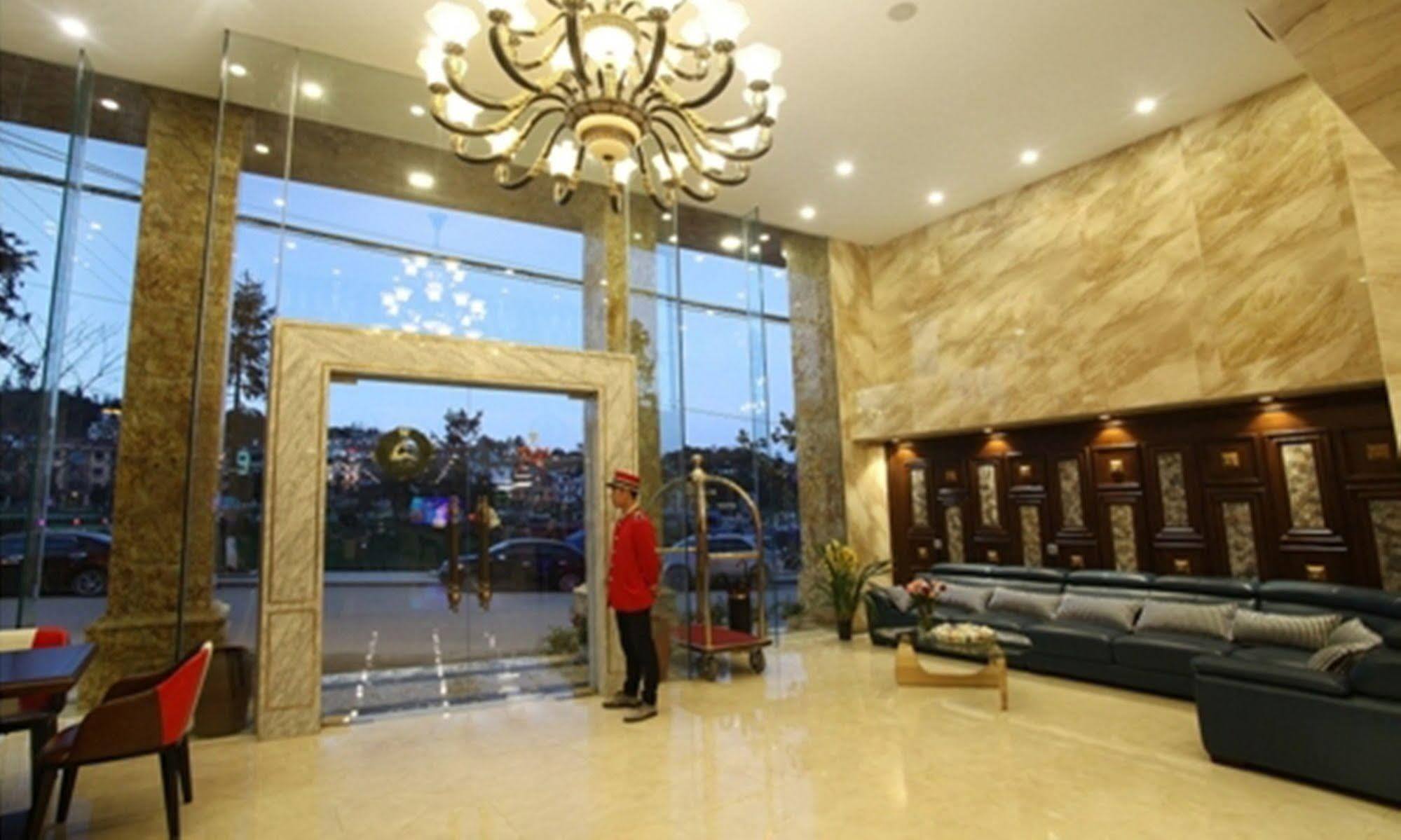 Paris Boutique Hotel 4*