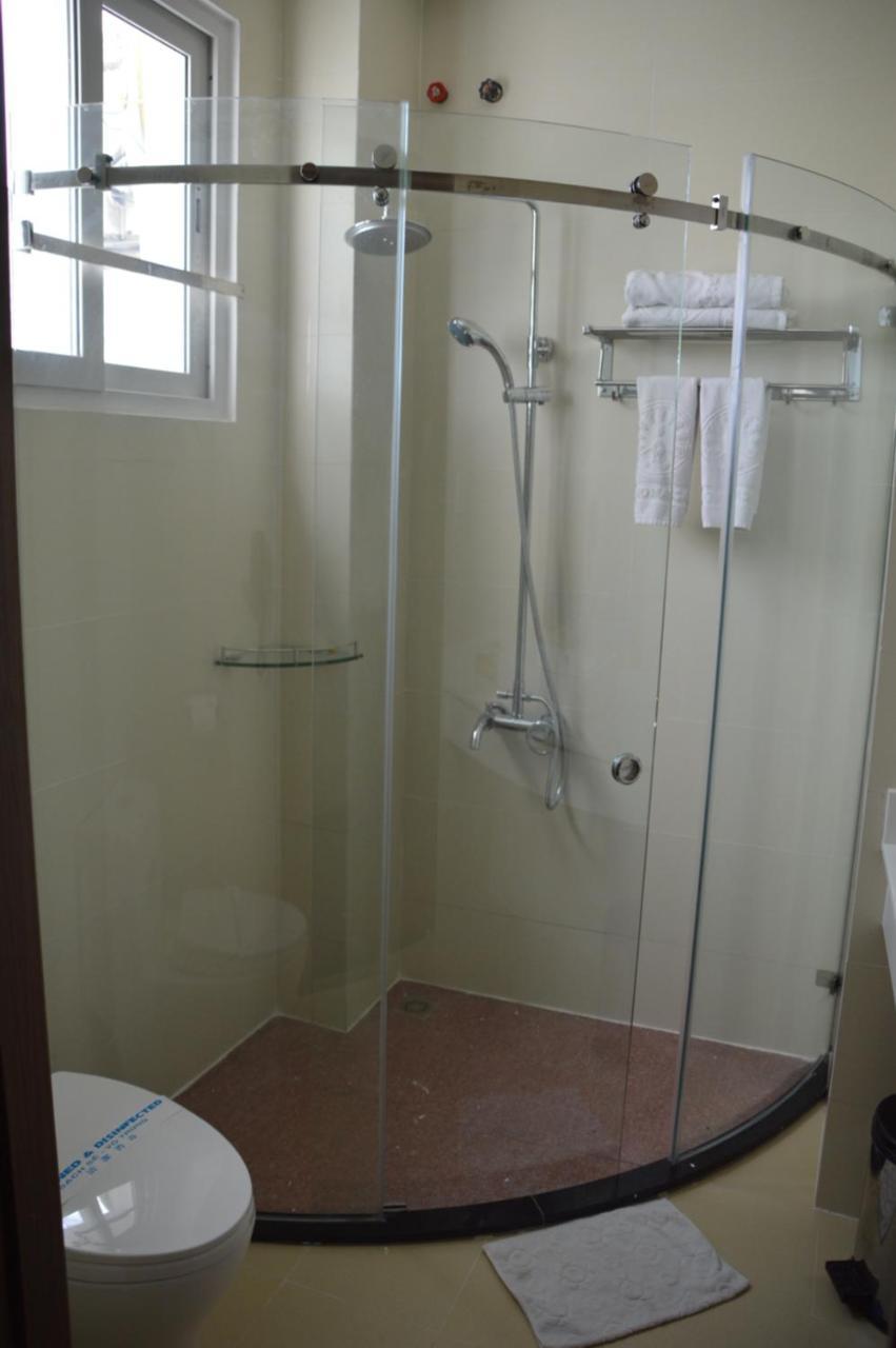 Phu Tho Hotel 2*