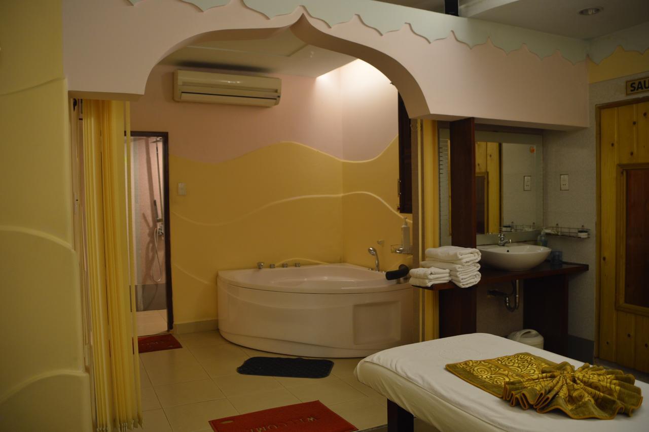 Hotel Phu Tho 2*