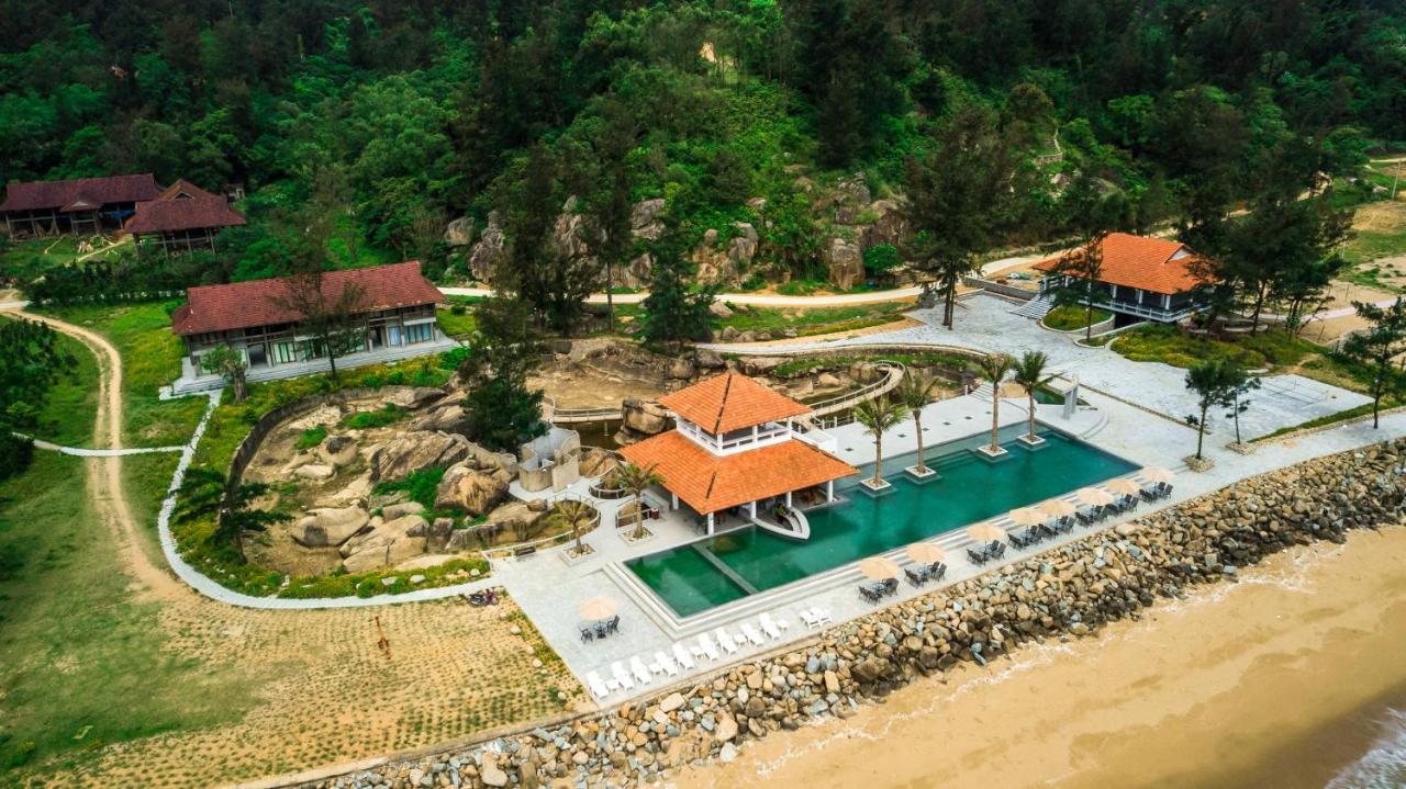 Resort Quynh Vien Duong Luat