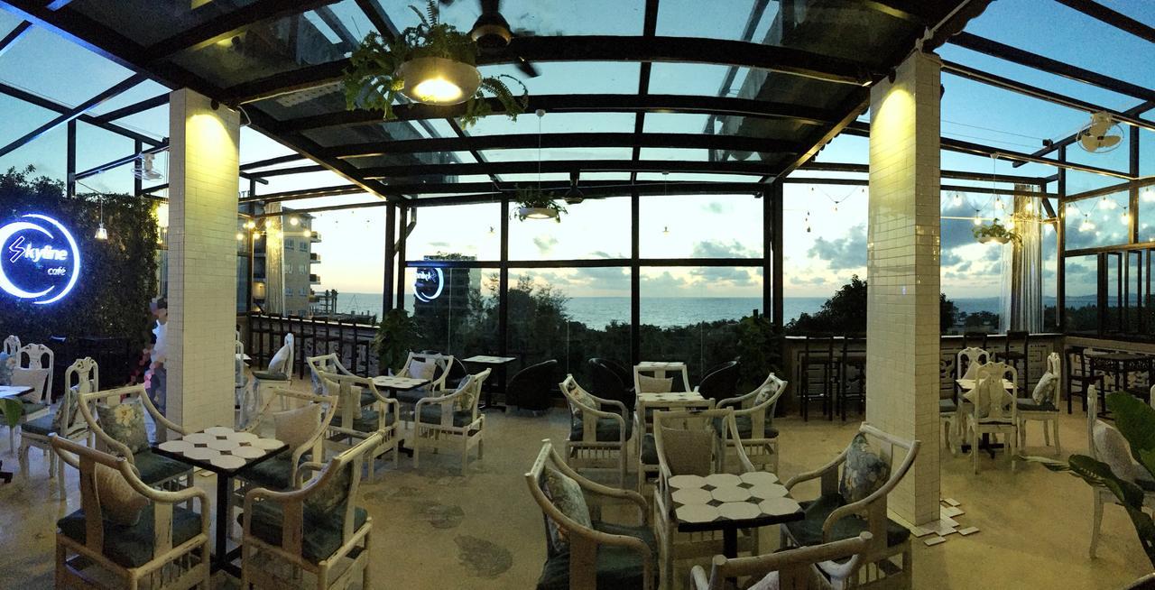Phu House Hostel *