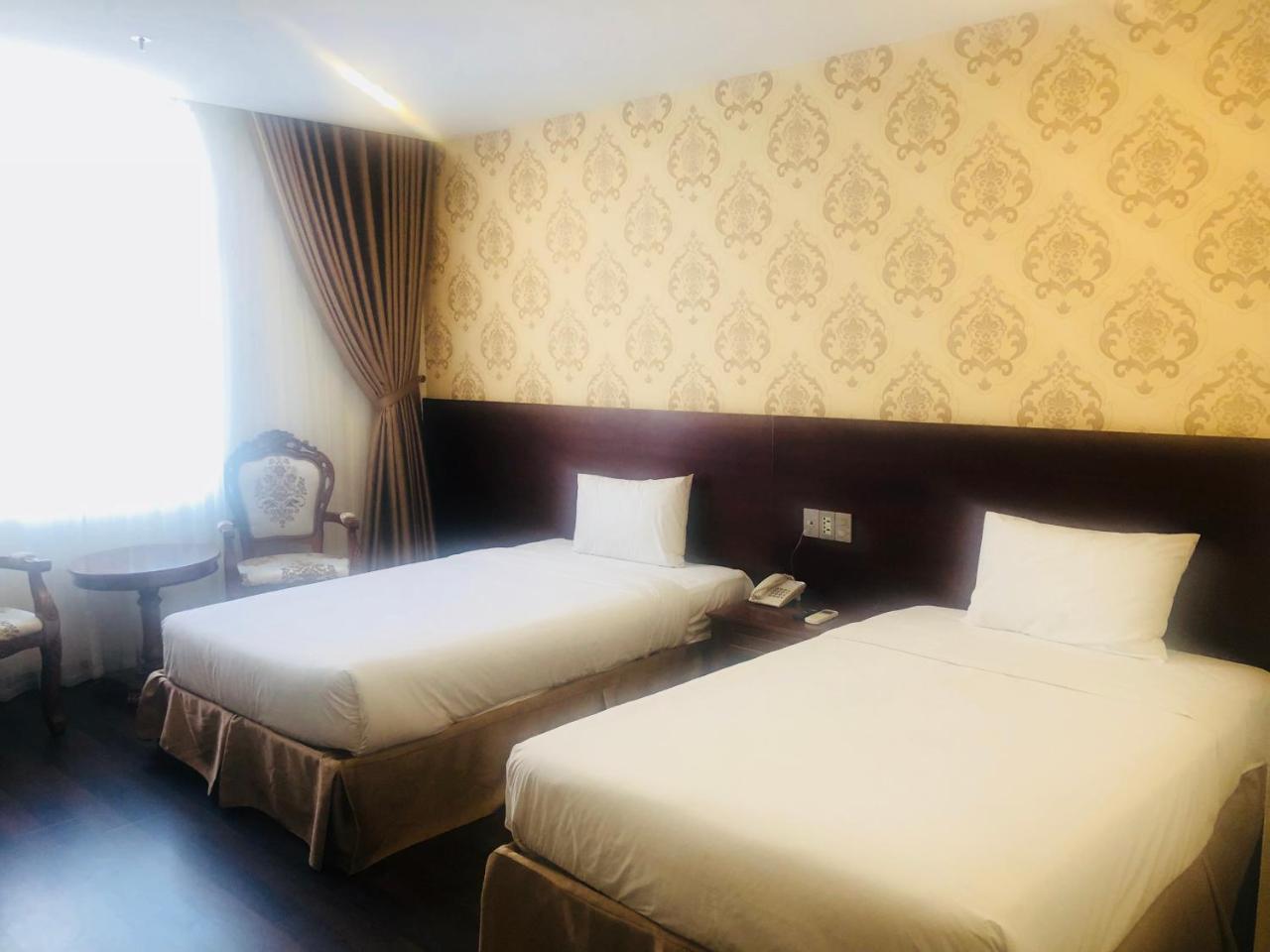 Gic Land Hotel.