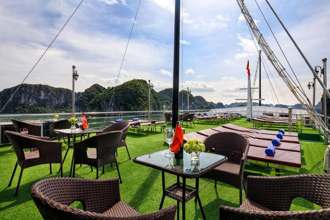 Venezia Cruises  Ha Long