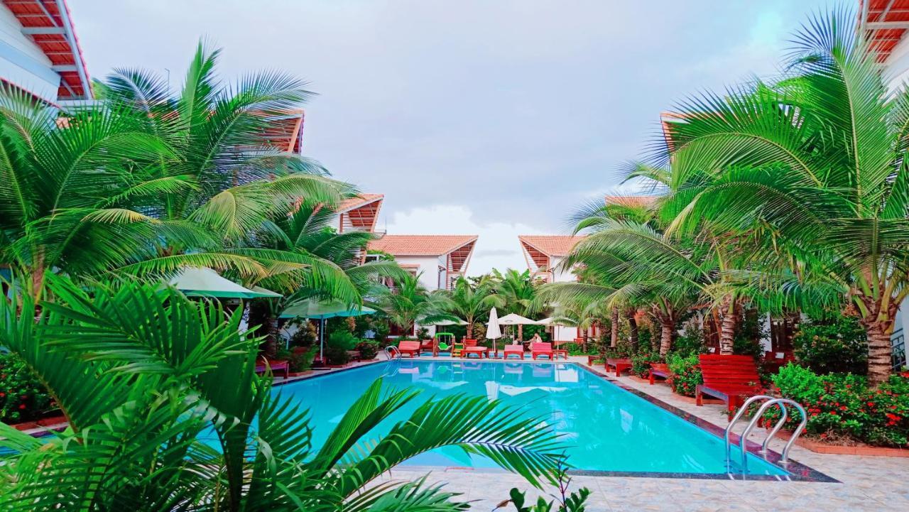 Resort Camellia &