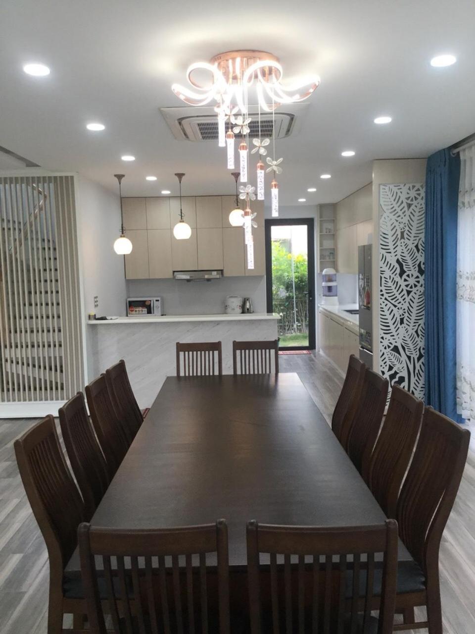 Valentine Villa