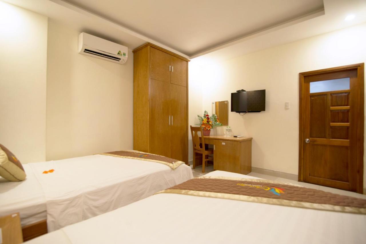 Charming Hotel-203 Nguyen Thoai Hotel 2*