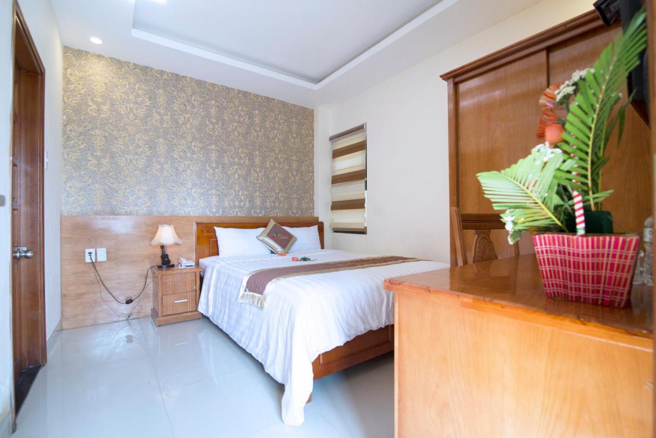 Hotel Charming Hotel-203 Nguyen Thoai Da Nang