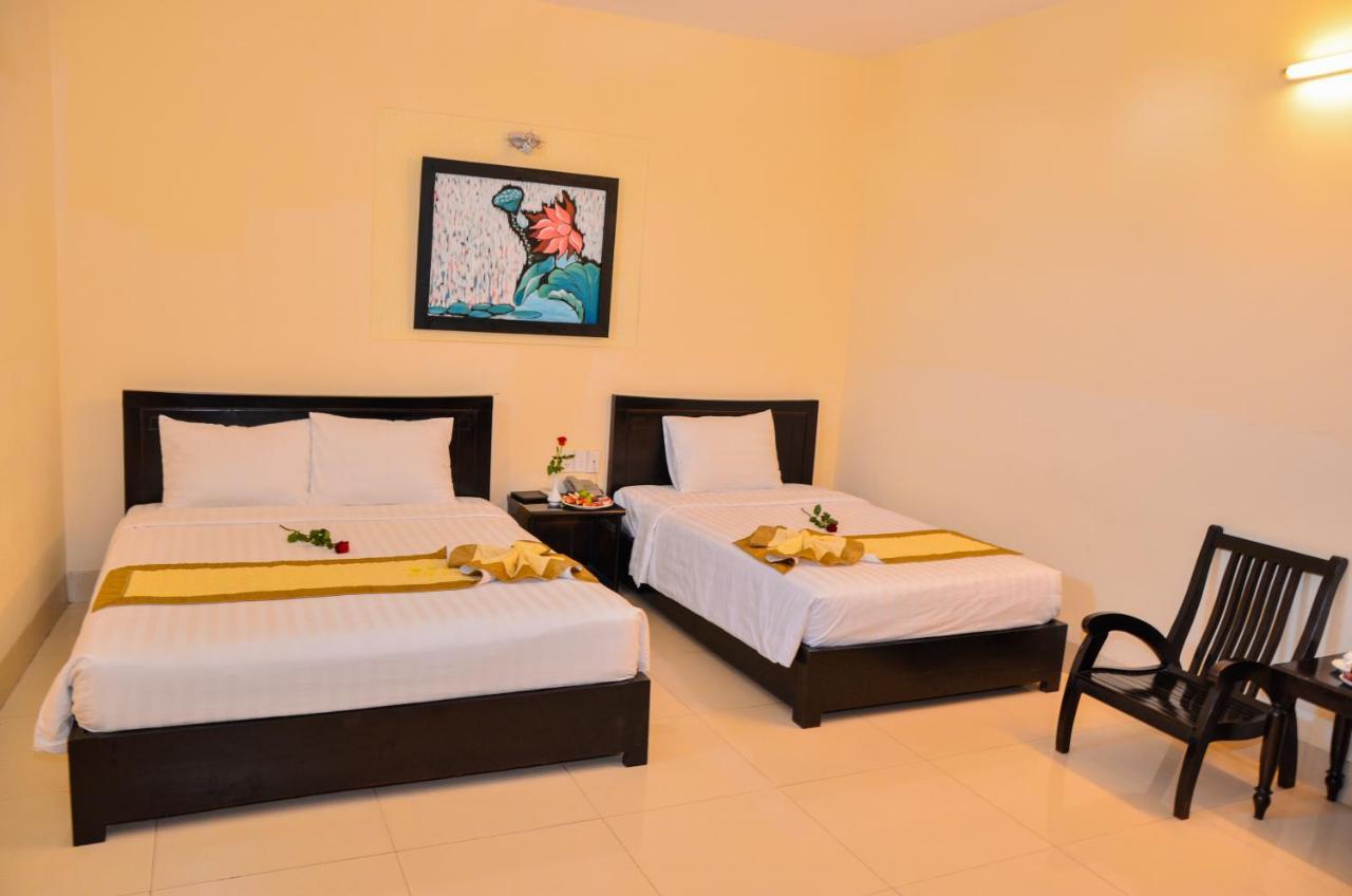 Queen Hotel 3*