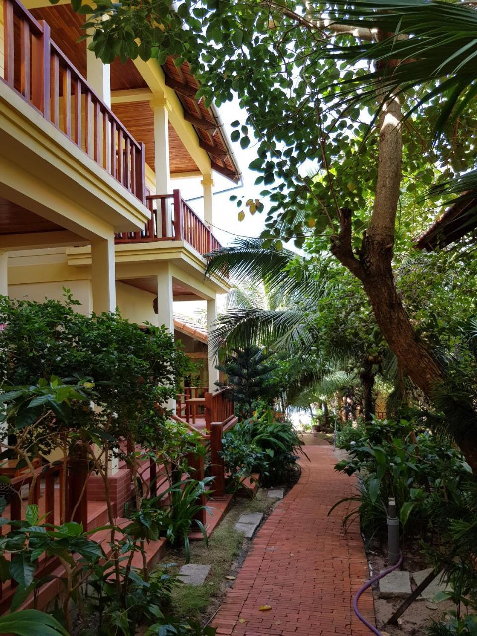 Free 2* Phú Quốc