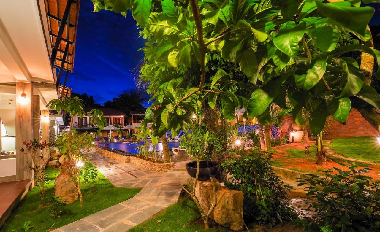 Resort Waves 3*