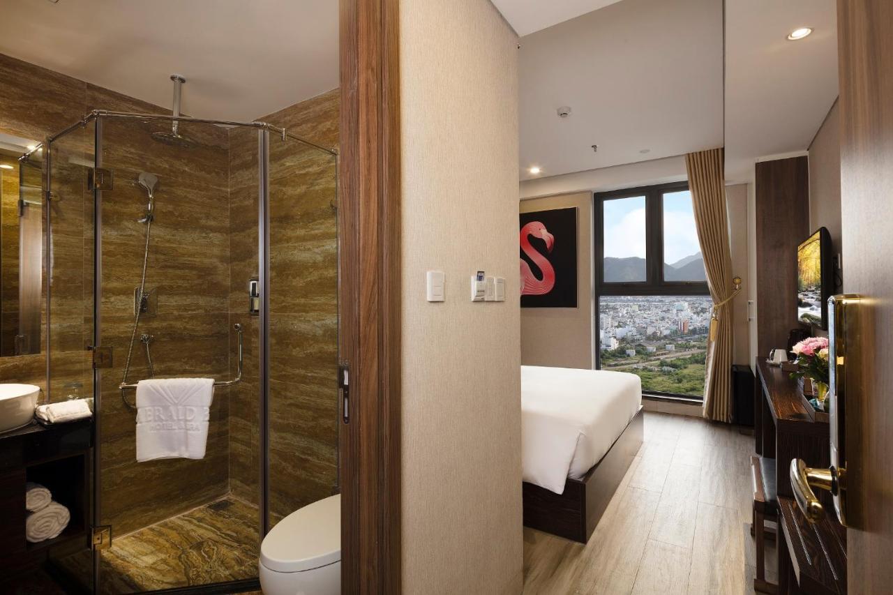 Emerald Bay & Hotel Nha Trang
