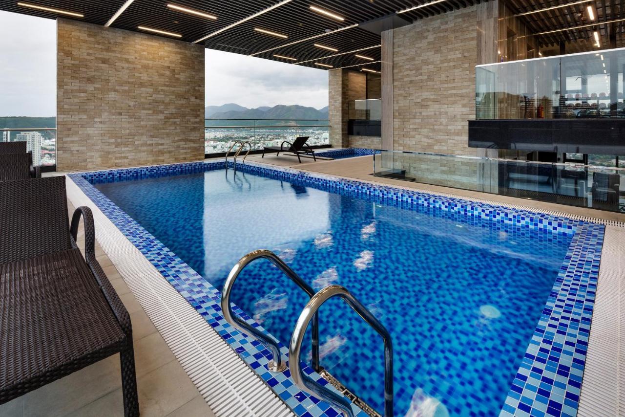 Emerald Bay & Nha Trang