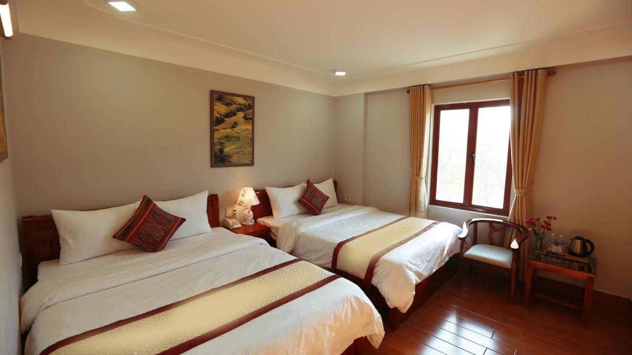 Land Hotel