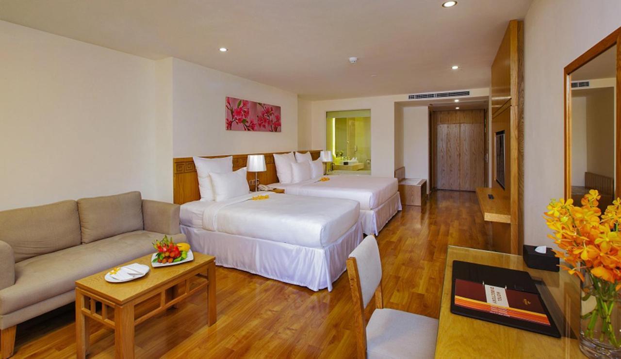 Rosaka Hotel