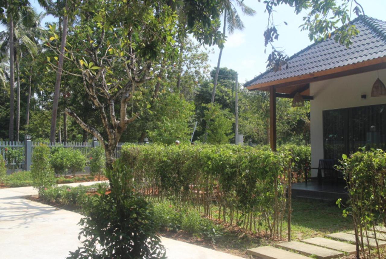 Emerald Ong Lang Beach Campsite